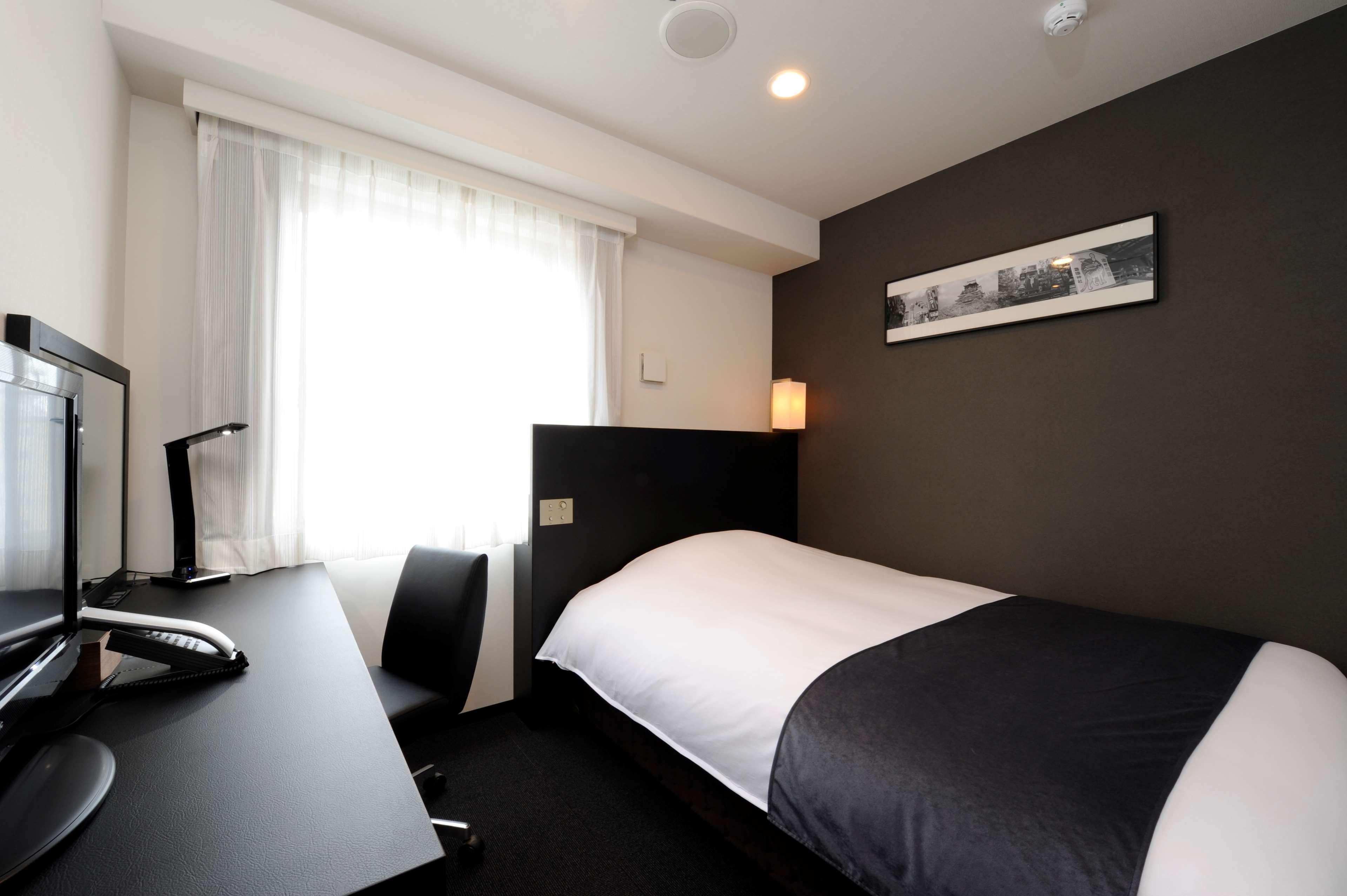 Best Western Hotel Fino Osaka Shinsaibashi Exteriör bild